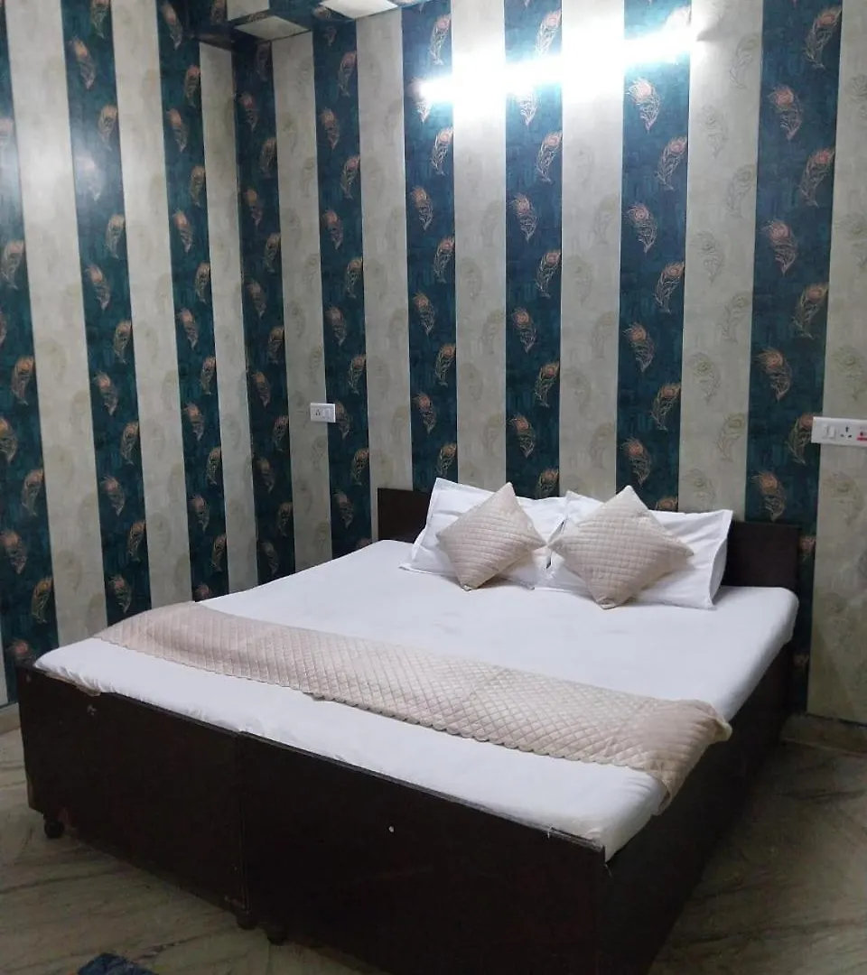 Hotel O Shubham Guest House Gurgaon